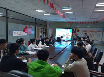 说明: C:\Users\hc\Desktop\示范校提交材料\党的建设1-1(食品工程学院)\20200113学习《习近平在厦门》《习近平在宁德》采访实录座谈会\IMG_8899(20191130-111455).JPG